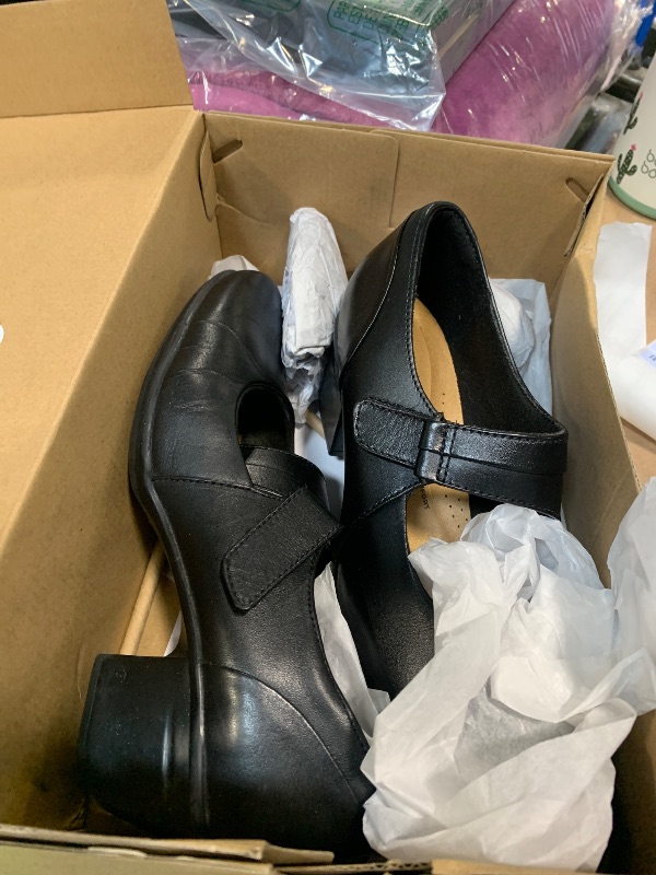 Photo 1 of **USED - MINOR DAMAGE**
Clarks Emslie Lulin Black 7.5 C - Wide