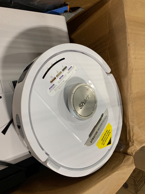 View 3 of ***UPDATED 6/13*** Shark Stratos | 2-in-1 Robot Vacuum & Mop for Carpets & Hard Floors | Powerful Suction & Mopping for Pet Hair | Self-Empty & Self-Clean NeverTouch Base | 60-Day Capacity | HEPA | White | AV2700ZE?