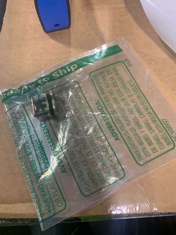 Photo 1 of ***ONLY ONE PIECE*** SamWinGear 4PCS 530 Chain Master Link for 530HV Master Link Motorcycle Chain O-Ring Masterlink Replacement for Bicycle Dirt Bike Pitpro ATV Quad Scooter Triumph Yamaha Drive Roller Connecting Links