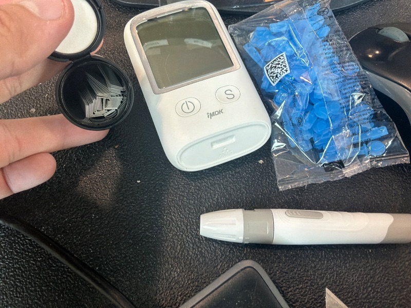 Photo 1 of [Possibly Replace Needle Pricker] Glucose Monitor Kit, Diabetes Testing Kit with 100 Test Strips & Lancets, High Accuracy Glucose Monitor, Large Bright Screen, PC/AC/CTL Mode, No Coding, Auto Average Calculation