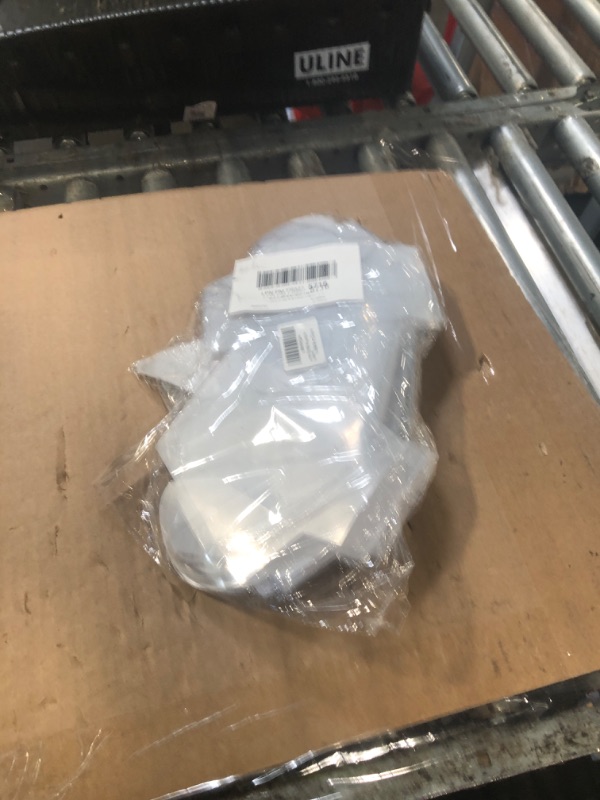 Photo 1 of [50 Pack] Cake Slice Plastic Containers with Lids - Portable Clear Medium Dome Hinged Lid Cheesecake Container, Pie Dessert, Food Box, Take Out Togo Packaging for Home, Bakery and Cafe Business