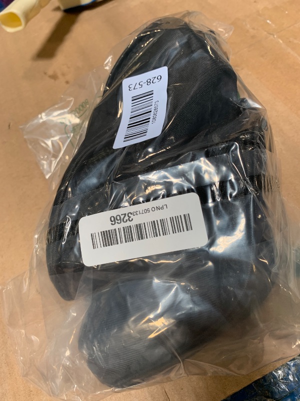 Photo 1 of !!USED !!FINAL SALE!!
Amy Sport Golf Head Covers Set for Driver Fairway Woods Hybrid Clubs Value 6 Pack, Long Neck Design with Interchangeable Number Tag 3 4 5 7 X, Durable Protection Fits Most Clubs (Black-(1D+1F+4H))