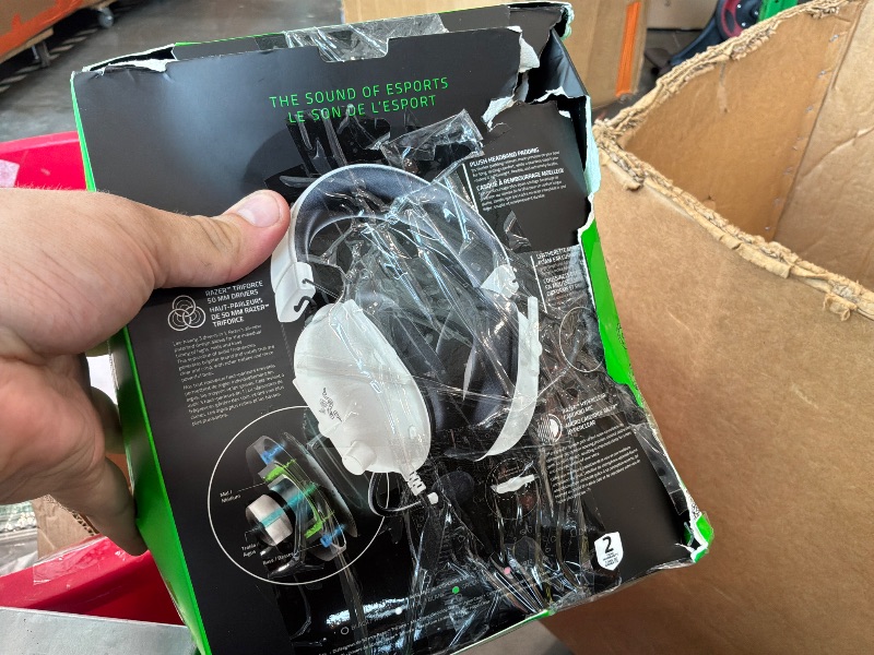Photo 1 of [Foam covers fell off] Razer BlackShark V2 X Gaming Headset: 7.1 Surround Sound - 50mm Drivers - Memory Foam Cushion - for PC, Mac, PS4, PS5, Switch - 3.5mm Audio Jack - White