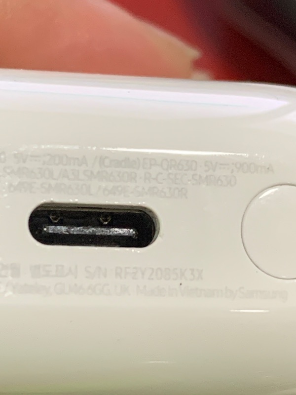 Photo 1 of Samsung Galaxy Buds 3 Pro AI True Wireless Bluetooth Earbuds, Noise Cancelling, Sound Optimization, Redesigned Comfort Fit, White [US Version, Amazon Exclusive, 2Yr Warranty]