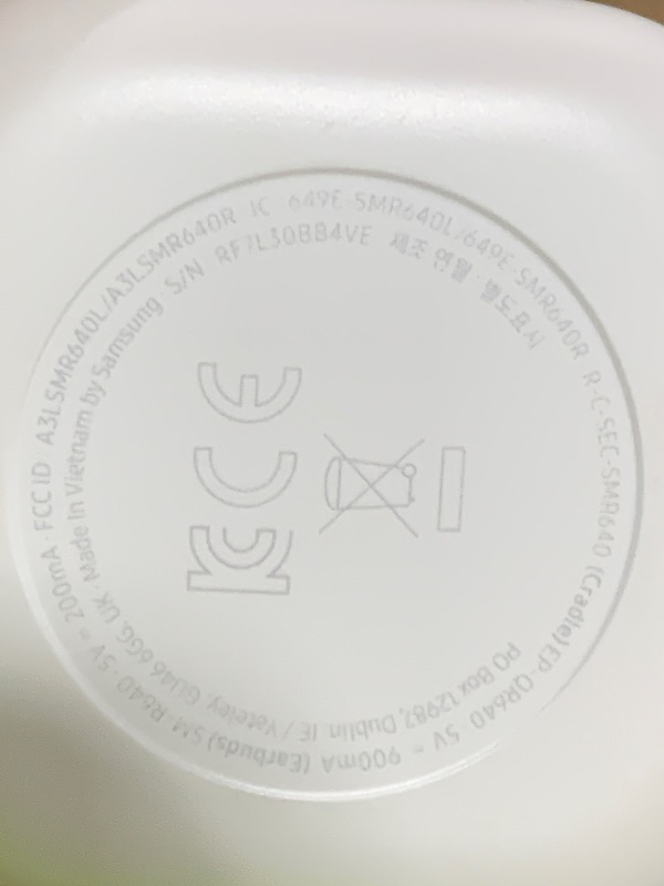 Photo 1 of Samsung Galaxy Buds 4 Pro (2026) AI True Wireless Bluetooth Earbuds, Hi-Res Audio, 2-Way Speaker, ANC 2.0, Optimized Comfort, IP57, Live Translation, White [US Version, 2 Yr Warranty]