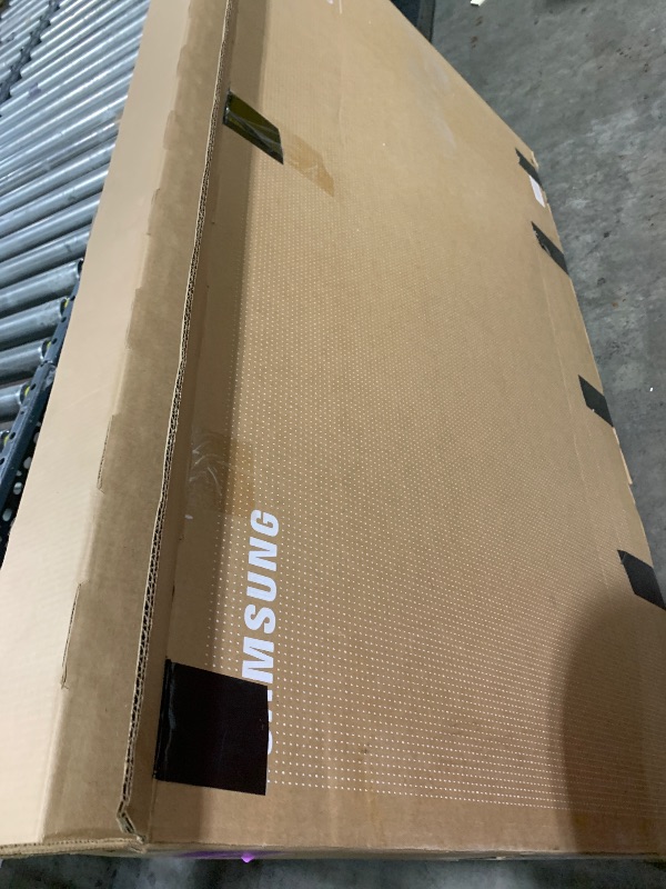 Photo 1 of Samsung 65-Inch Class Crystal UHD U8000F 4K Smart TV (2025 Model) Endless Free Content, Processor, MetalStream Design, Knox Security, Alexa Built-in SALVAGE FOR PARTS ONLY