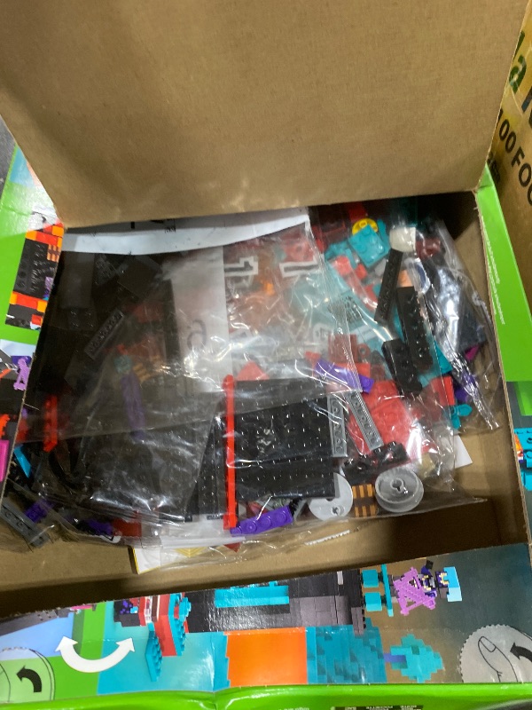 View 3 of LEGO Minecraft The Enderman Tower Building Toy for Boys & Girls - Video Game Building Set for Kids, Ages 9+ - 2 Toys in 1 for Player Vs. Player Pretend Play - Gift Idea for Gamers - 21279
