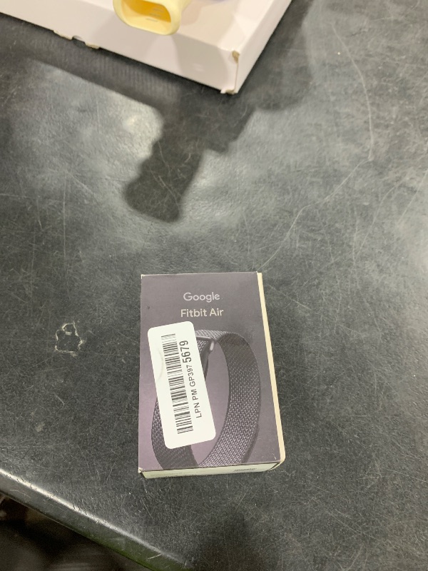 Photo 1 of Google Fitbit Air - Screenless Activity Tracker with Fitness, Heart Rate, and Sleep Tracking - Personalized AI-Powered Coaching - Up to 7 Days’ Battery Life - Works with iOS and Android - Obsidian
