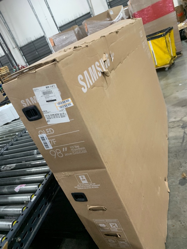 Photo 1 of Samsung 98-Inch Class QLED Q7F Series Samsung Vision AI Smart TV (2025 Model, 98Q7F) Quantum HDR, Object Tracking Sound Lite, Q4 AI Gen1 Processor, 4K upscaling, Gaming Hub w/Alexa Built-in SALVAGE FOR PARTS ONLY