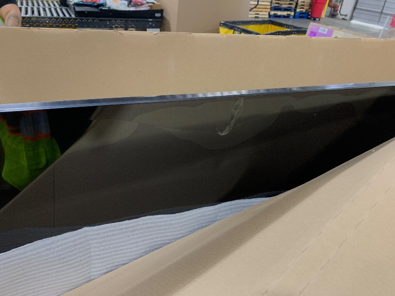Photo 1 of Samsung 98-Inch Class QLED Q7F Series Samsung Vision AI Smart TV (2025 Model, 98Q7F) Quantum HDR, Object Tracking Sound Lite, Q4 AI Gen1 Processor, 4K upscaling, Gaming Hub w/Alexa Built-in SALVAGE FOR PARTS ONLY
