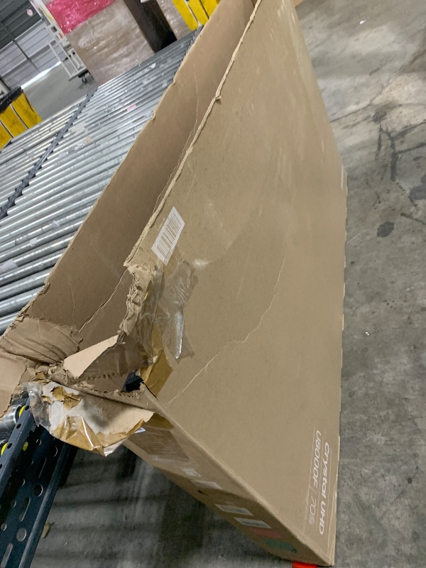 Photo 1 of Samsung 70-Inch Class Crystal UHD U8000F 4K Smart TV (2025 Model) Endless Free Content, Processor, MetalStream Design, Knox Security, Alexa Built-in SALVAGE FOR PARTS ONLY