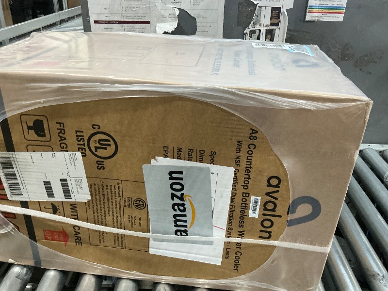 View 2 of *** FACTORY SEALED***.    Amazon Basics Large Cat Litter Box with Scoop, 19" x 15" x 11.75", Grey/Beige