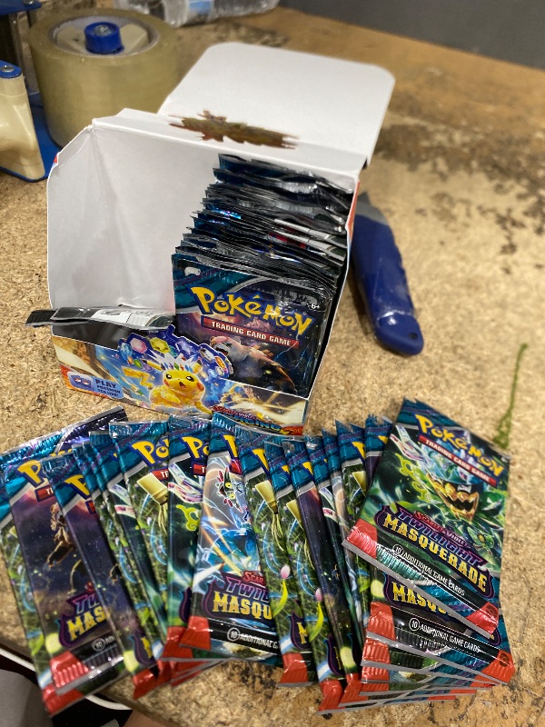 View 5 of **ALL PACKAGES OPENED** Pokémon TCG: Sword & Shield Silver Tempest Booster Display Box