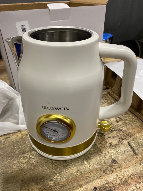 Photo 1 of ****SEE NOTES***QUAXWELL Retro Electric Kettle, 1.7L, White/Gold