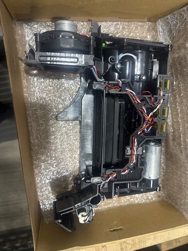 Photo 1 of ***SEE NOTES***Kvatar Cleaning Head Module for iRobot Roomba Combo j10+/j9+/j7+