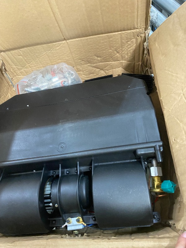 View 3 of **** PARTIAL SET, SEE NOTES******** Dewinston Universal 12V A/C Kit System