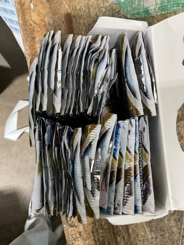 Photo 1 of **** All packages are open ******Pokémon TCG: Sword & Shield Silver Tempest Booster Display Box