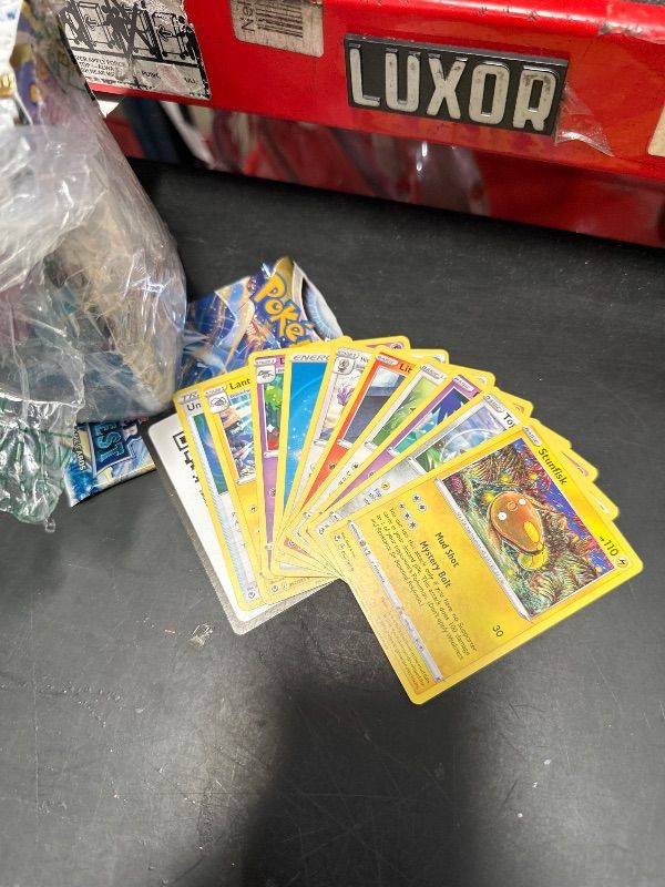 Photo 1 of **** All packages are open ******Pokémon TCG: Sword & Shield Silver Tempest Booster Display Box