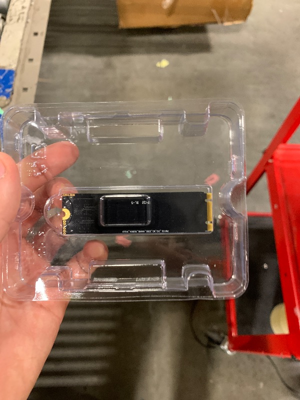 View 5 of [SOLD FOR PARTS] WD_Black SN850X 8TB NVMe SSD