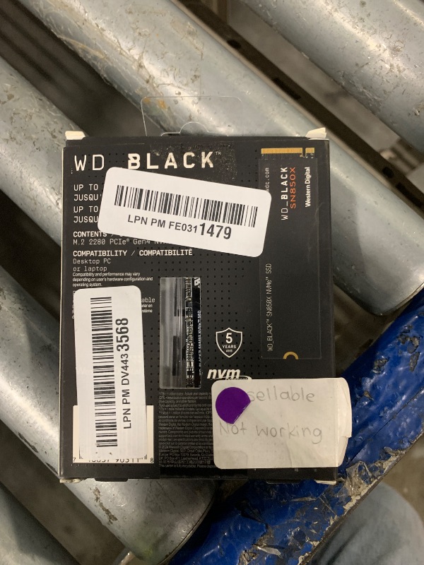 View 2 of [SOLD FOR PARTS] WD_Black SN850X 8TB NVMe SSD