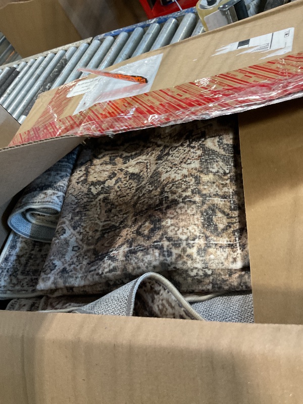 Photo 1 of ** USED *** vivorug 8x10 Area Rugs for Living Room, Non-Slip Backing Washable Rug 8x10, Large Area Rug Soft Carpet for Bedroom Dining Room, Vintage, Easy Clean, Durable, Low Pile Rug Under Table, Earth Tone