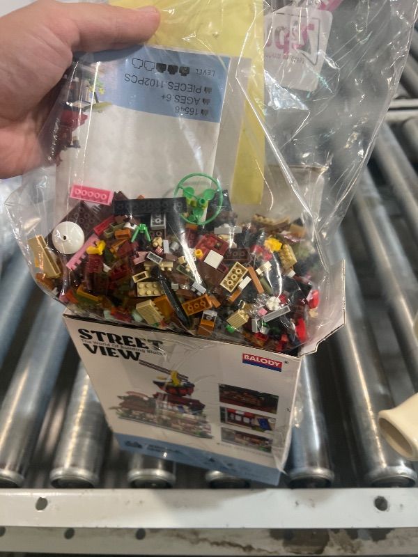 Photo 1 of ** USED** QCQBL Japanese Ramen Shop Mini Building Blocks Set | 1102 PCS Realistic Street View Architecture Model Kit | Collectible Construction Toy | Aesthetic Desk Decor Gift for Teens & Adults