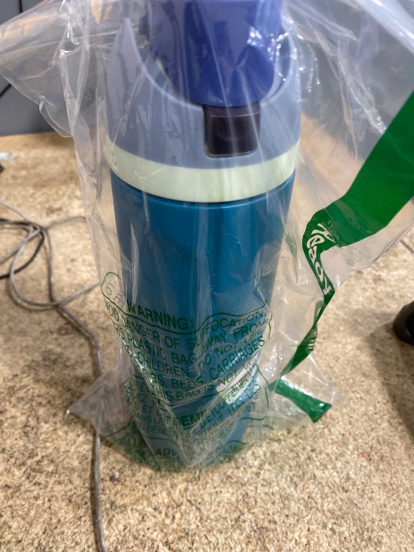 Photo 1 of ***LID DOES NOT FIT ***Owala FreeSip Insulated Stainless Steel Water Bottle with Straw, BPA-Free Sports Water Bottle, Great for Travel, 24 Oz, Denim
