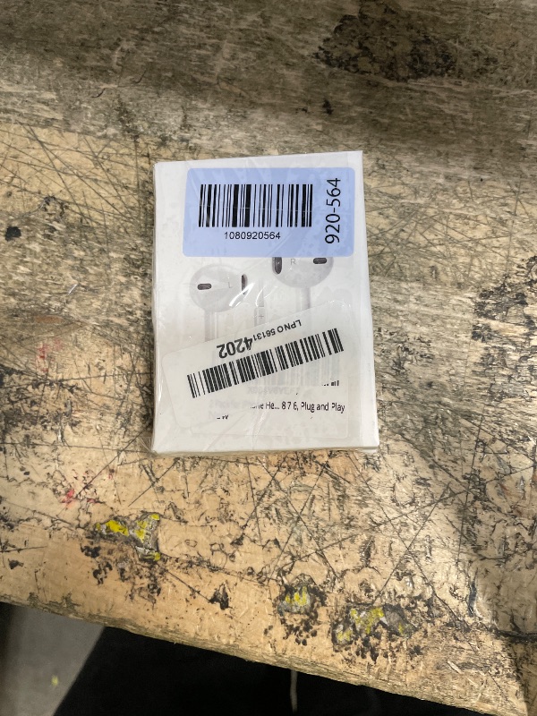 Photo 1 of [Apple MFi Certified] 2 Pack Lightning Headphones, True Plug and Play Wired Earbuds for iPhone with Microphone & Volume Control, in-Ear Earphones Compatible with iPhone 14 13 12 11 Pro Max XS XR 8 7