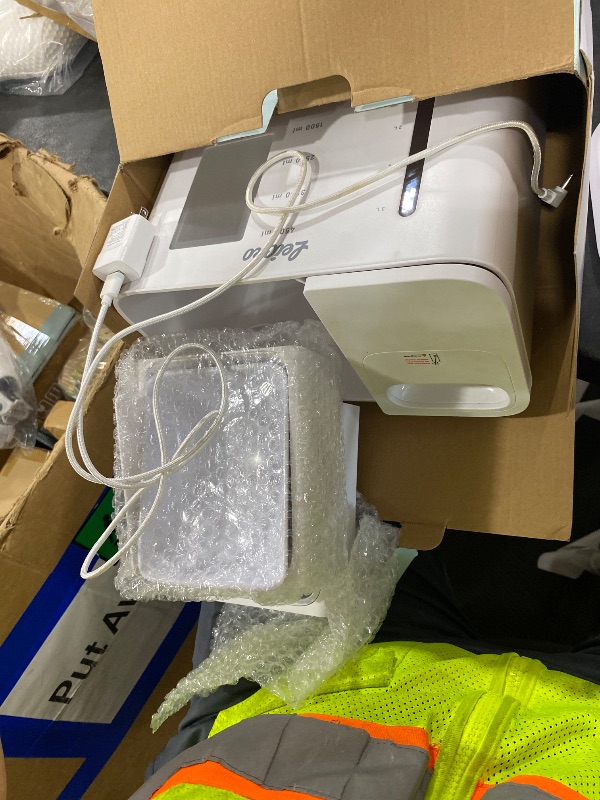 Photo 1 of Automatic Cat Feeder with Camera,5G/2.4G WiFi Pet Feeder,2K HD Video and Night Vision,Easy APP Operation,Low Food and Food Clogging APP Tips,Water and Grain Large Capacity Feeder