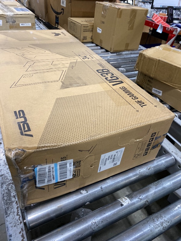 Photo 1 of Samsung 34' Odyssey G5 Ultra-Wide Gaming Monitor with 1000R Curved Screen, 165Hz, 1ms, FreeSync Premium, Large Display, Eye Comfort, Multiple Ports, WQHD, LC34G55TWWNXZA, Black