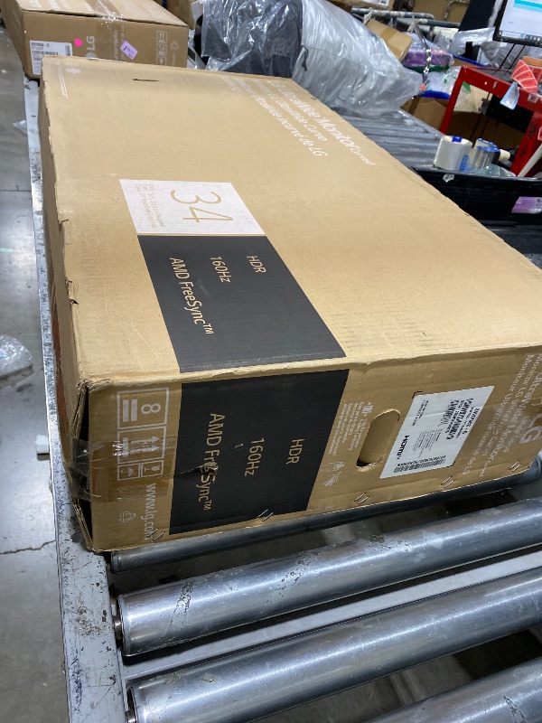 Photo 1 of LG 34WP65C-B UltraWide Computer Monitor 34-inch QHD (3440x1440) 160Hz, HDR10, AMD FreeSync Premium, Built-in Speaker, Borderless Design, Tilt/Height Stand, HDMI DisplayPort, Black