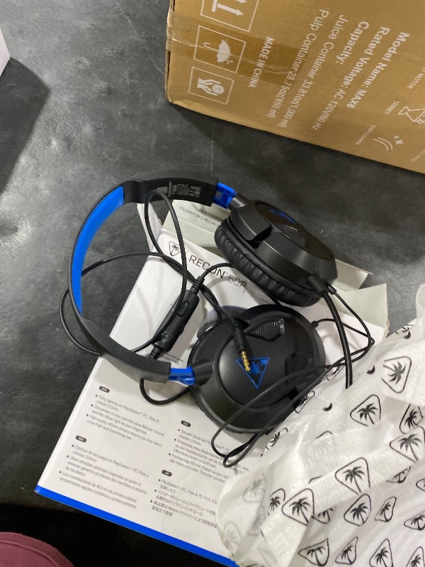 Photo 1 of Turtle Beach Recon 50 Wired Multiplatform Gaming Headset for PS5, Xbox, PC