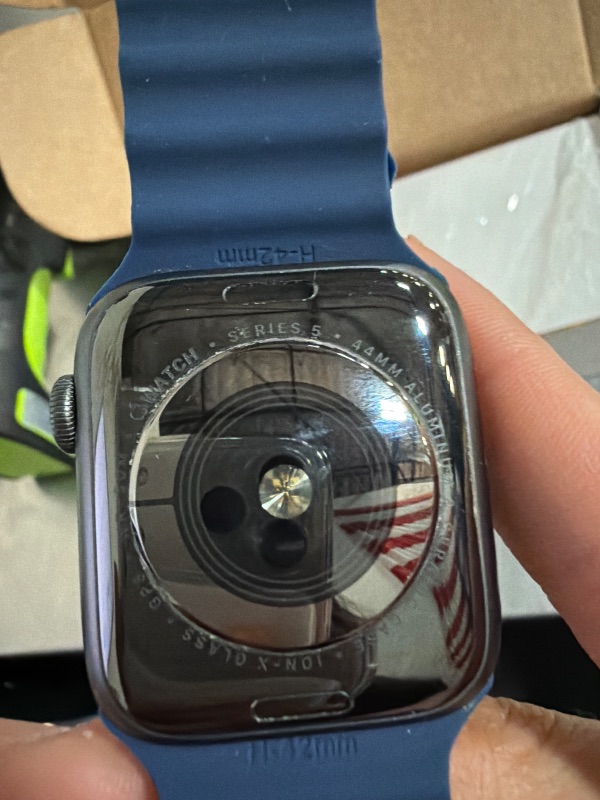 Photo 1 of Apple Watch Series 5 44mm Fitness Tracker, Precision GPS, Action Button, Extra-Long Battery Life, Bright Retina Display