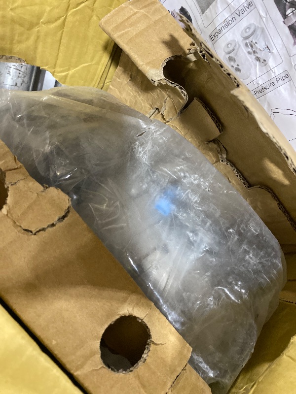 Photo 1 of LEAPTREND 2265771000 AC A/C Compressor with Clutch Fit for Freightliner Cascadia 2011 2012 2013 2014 2015 2016 2017 2018 2019 Replace 22-65771-000, Air Conditioner Compressor 12V