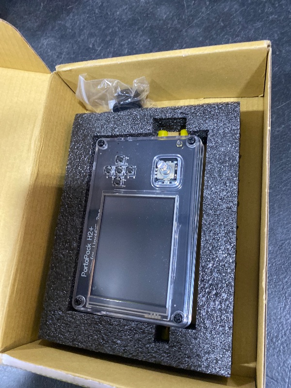 Photo 1 of Portapack H2, 3.2in TFT Screen Radios Transceiver 1MHz-6GHz, Capture Replay for Communication SDR Radio, Software Defined Radio Kit with Antennas, Rechargeable Battery(Plastic Shell)