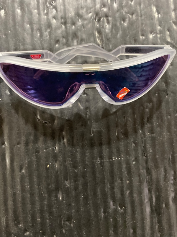 Photo 1 of Oakley Men's OO9467A CMDN Low Bridge Fit Rectangular Sunglasses, Matte Clear/Prizm Road Jade, 33 mm