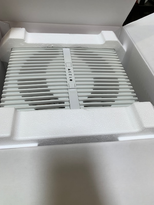 Photo 1 of Venta LW25 Original Humidifier in White - Filter-Free Evaporative Humidifier for Spaces up to 430 ft²