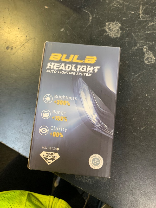 Photo 1 of Luminavexel LED Headlight and Fog Light Bulbs compatible with Kia Sorento 2014-2018, H7 High H7 Low Beam, 880/881 Fog Lights, 6000K White, 500% Brighter, 6-Pack (SLX Version Dont Fit)