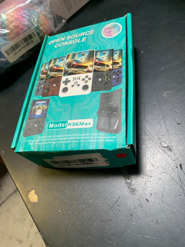 Photo 1 of Retro Hand