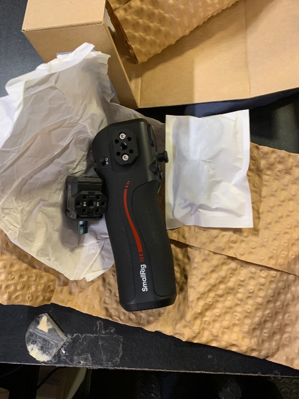 Photo 1 of SMALLRIG Handle with Follow Focus for DJI RS 2 / RS 3 Pro/RS 4 / RS 4 Pro/RS 5 Gimbal Stabilizer, Handle with 1/4"-20 locating Holes and a Cold Shoe Mount, Max Load 4.4lb
