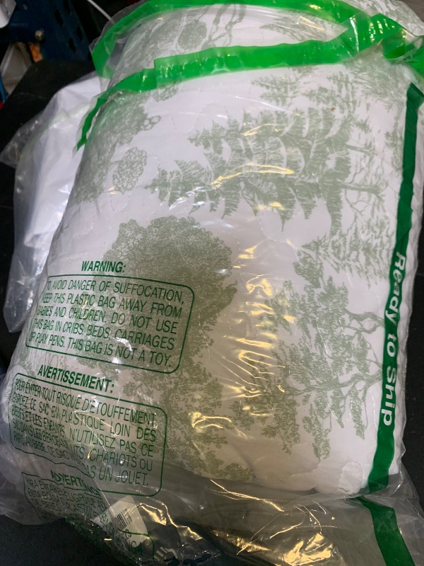 Photo 1 of WONGS BEDDING Botanical Quilt Set Queen Size, Sage Green 3 Pieces Toile Floral Plants Printed Bedspread Bedding Set Soft Lightweight Microfiber Coverlet Set for All Season (96"x90")
