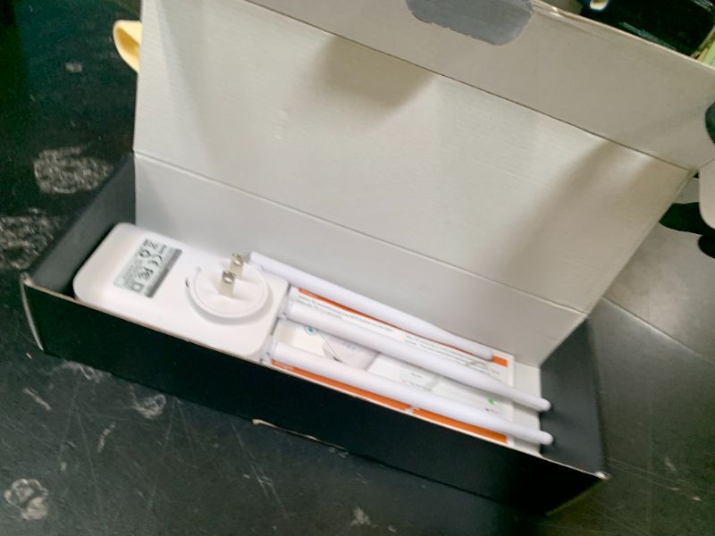 Photo 1 of Wireless Repeater