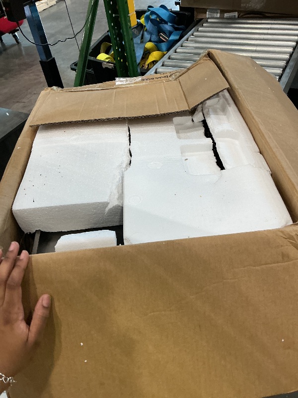 Photo 1 of ***VERY USED*** VEVOR Commercial Electric Griddle, 22", 1600W Countertop Flat Top Griddle, Stainless Steel Teppanyaki Grill w/Iron Cooking Plate, 122-572? Adjustable Temp Control 2 Shovels & Brushes, 110V