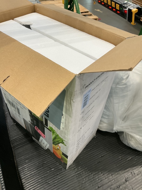 Photo 1 of ****Blade is missing**** EanOruus Cold Press Juicer, 5.8" Wide Feed Chute Juice Extractor Machine with 400W, High Juice Yield, Slow Masticating Juicer for Whole Vegetables & Fruits, Silver
