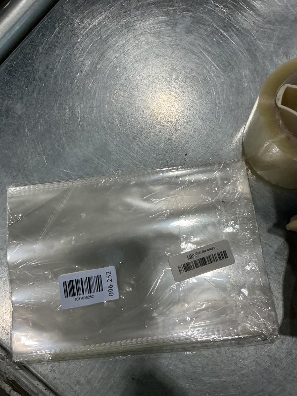 Photo 1 of [MISSING WIRE TIES] ZGORENDZ 120 PCS Clear Cellophane Treat Bags with Gold Twist Ties, 6.5x10 Inches Plastic Goodie Gift Bags for Party Favors, Candies, Cookies, Snacks
