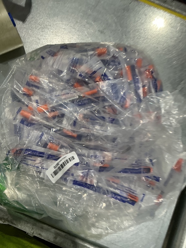 Photo 1 of 0.5ml Syringe with Cap, 31G 1/4" 6mm 1/2cc Syringes, Disposable Individual Package, Pack of 100