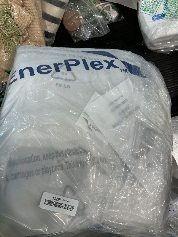 Photo 1 of ** SMALL LEAK *** EnerPlex Twin Air Mattress with Built-in Pump - 16 Inch Double Height Inflatable Mattress for Camping, Home & Portable Travel - Durable Blow Up Bed with Dual Pump - Easy to Inflate/Quick Set Up?