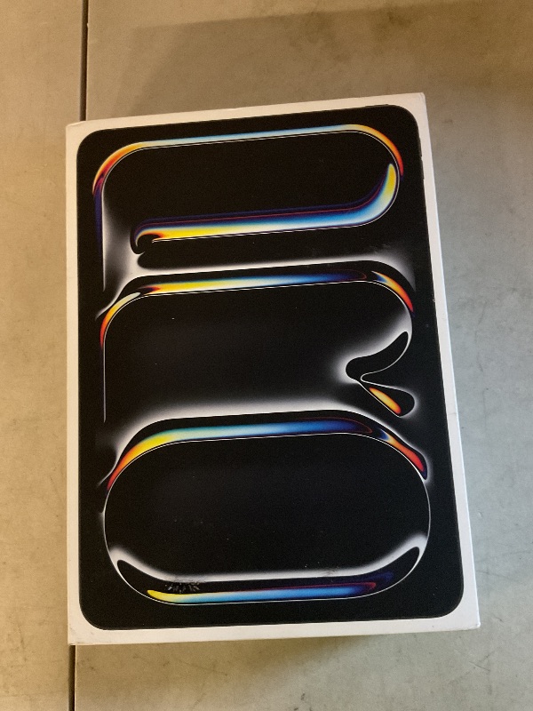 Photo 1 of Apple iPad Pro 11-inch (M5): Ultra Retina XDR Display, 256GB, Landscape 12MP Front Camera/12MP Back Camera, LiDAR Scanner, Wi-Fi 7 with Apple N1, Face ID, All-Day Battery Life — Space Black FACTORY SEALED