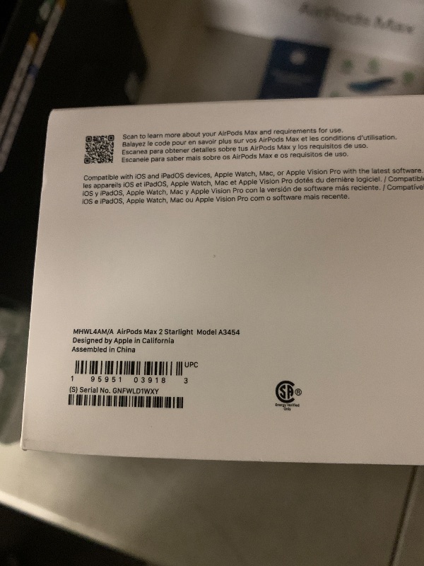 Photo 1 of AirPods Max 2 w Smart Case