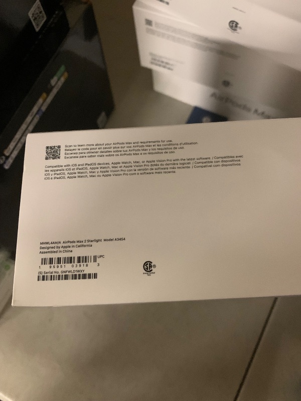 Photo 1 of AirPods Max 2 w Smart Case 